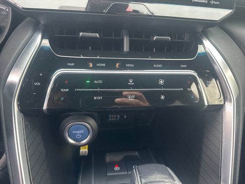 Used 2021 Toyota Venza Limited w/ Advanced Technology Package AWD/4WD image 18