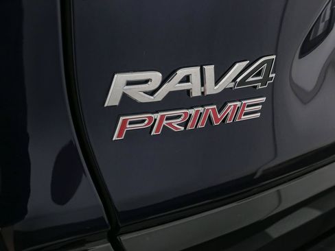 Used 2024 Toyota RAV4 SE w/ Weather & Moonroof Package AWD/4WD image 11