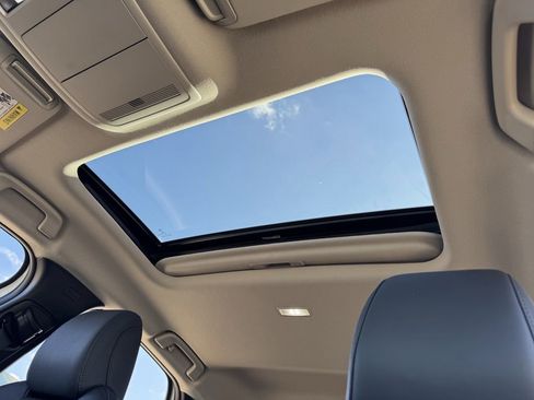 Used 2025 MAZDA CX-30 AWD 2.5 S w/ Premium Package image 35