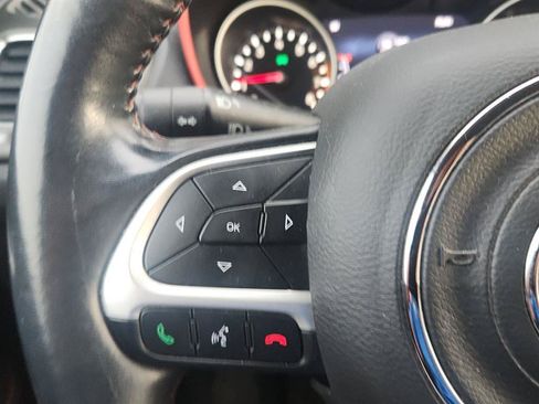 Used 2019 Jeep Compass Trailhawk w/ Cold Weather Group AWD/4WD image 15