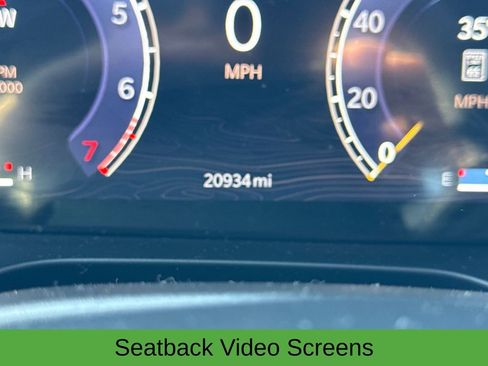 Used 2023 Jeep Grand Cherokee Overland w/ Luxury Tech Group IV AWD/4WD image 18