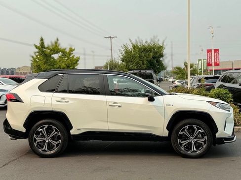 Certified 2021 Toyota RAV4 XSE w/ Weather Package AWD/4WD image 6