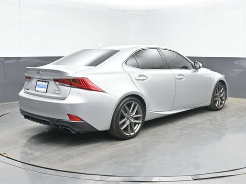 Used 2017 Lexus IS 200t F Sport w/ F Sport Package RWD image 10