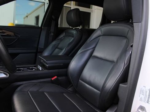 Used 2024 Lincoln Nautilus Premier w/ Equipment Group 102A AWD/4WD image 25