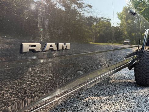 Used 2022 RAM 2500 Laramie w/ Night Edition AWD/4WD image 21