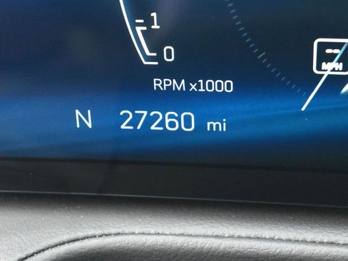 Used 2024 Cadillac XT4 Premium Luxury image 30