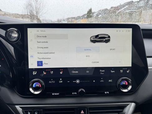 Used 2023 Lexus RX 500h F Sport image 36