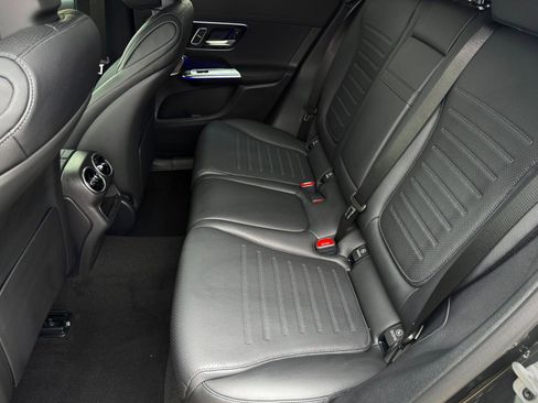 Used 2026 Mercedes-Benz GLC 300 4MATIC image 24