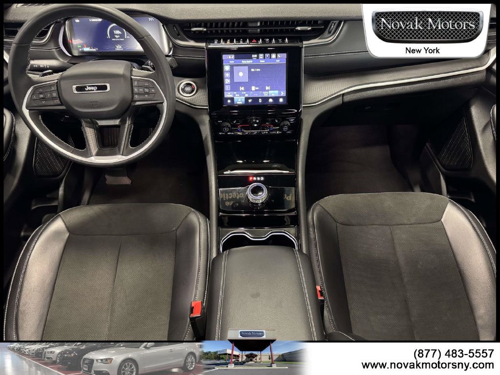 Used 2023 Jeep Grand Cherokee L Laredo AWD/4WD image 15