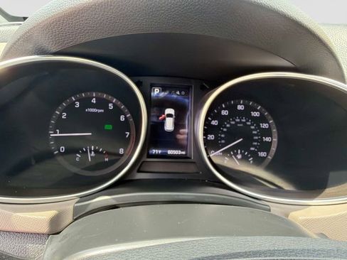 Used 2017 Hyundai Santa Fe Sport FWD image 28