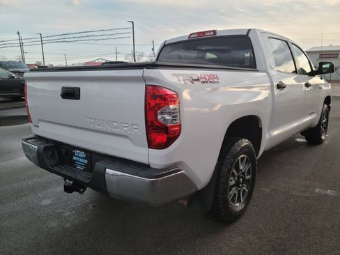Used 2015 Toyota Tundra SR5 image 4
