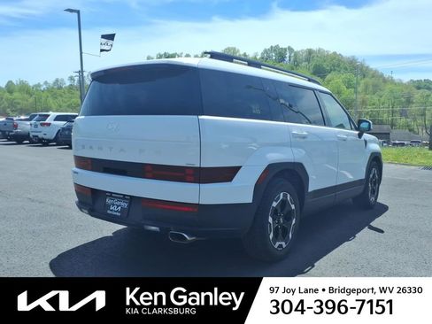 Used 2025 Hyundai Santa Fe SEL AWD/4WD image 8