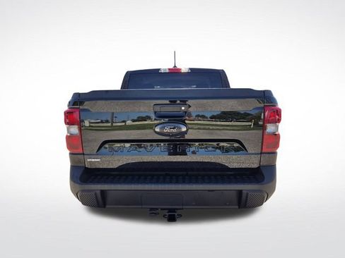Certified 2023 Ford Maverick XLT w/ Black Appearance Package FWD image 8