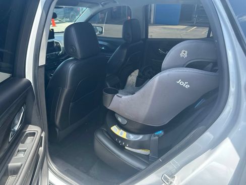 Used 2021 GMC Terrain SLT FWD image 6