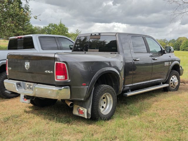 Used 2018 RAM 3500 Laramie w/ Convenience Group AWD/4WD image 3
