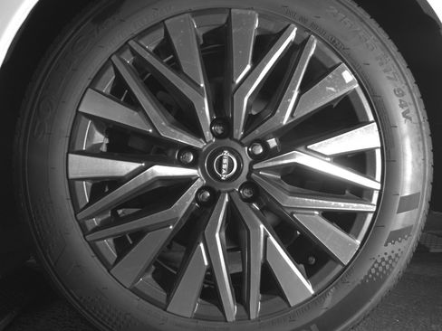 Used 2025 Nissan Altima 2.5 SV image 14