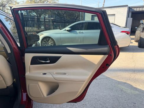Used 2017 Nissan Altima 2.5 S w/ Power Driver Seat Package FWD image 15