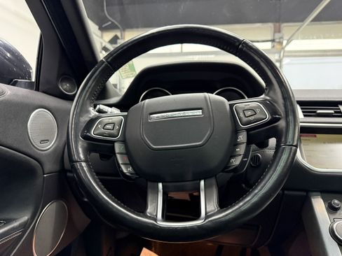 Used 2017 Land Rover Range Rover Evoque HSE image 16