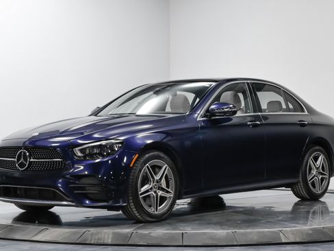 Used 2023 Mercedes-Benz E 350 4MATIC Sedan image 2