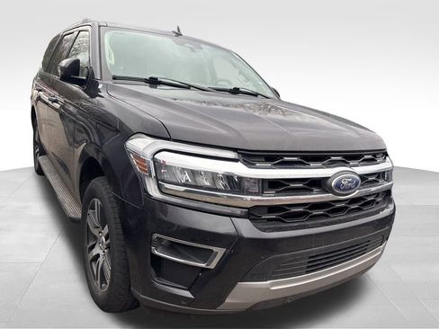 Used 2024 Ford Expedition Limited image 5