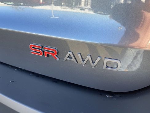 New 2025 Nissan Kicks SR image 9