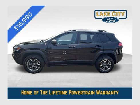 Used 2019 Jeep Cherokee Trailhawk w/ Cold Weather Group AWD/4WD image 1