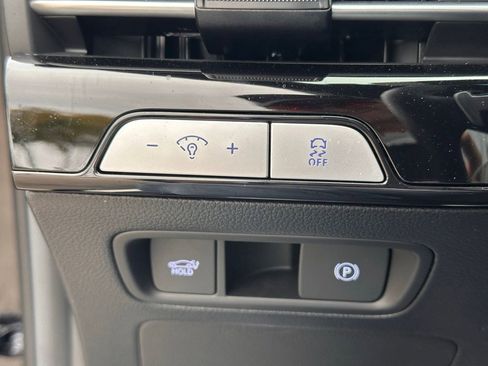 Used 2025 Genesis G80 3.5T Sport Prestige image 31