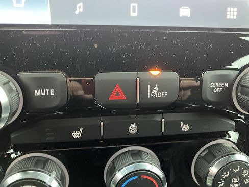 New 2026 RAM 1500 Big Horn w/ Night Edition AWD/4WD image 7