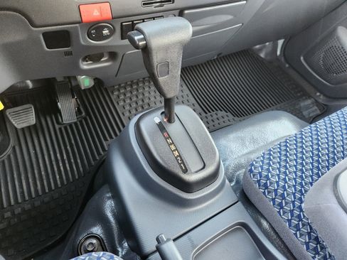 New 2024 Chevrolet Low Cab Forward image 19