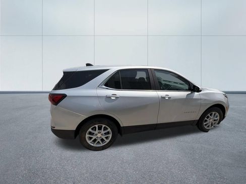 Used 2022 Chevrolet Equinox LT AWD/4WD image 10