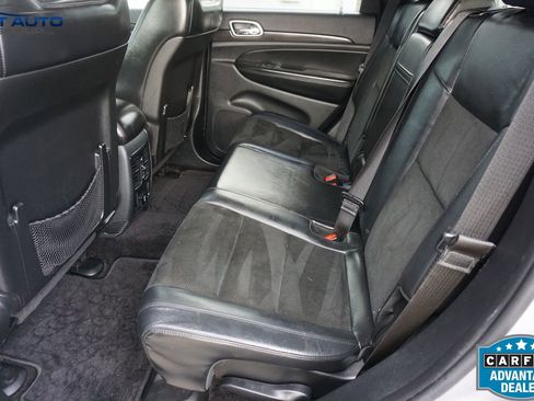 Used 2017 Jeep Grand Cherokee Altitude AWD/4WD image 21