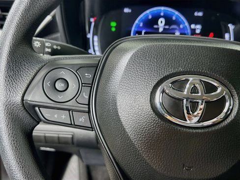 Used 2026 Toyota Corolla LE FWD image 16