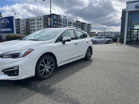 Used 2017 Subaru Impreza 2.0i Limited w/ Moonroof/BSD & Rcta/Eyesight image 3