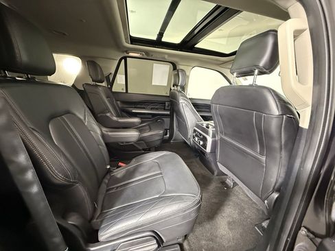 Used 2020 Ford Expedition Max Platinum image 17