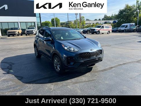 Certified 2022 Kia Sportage Nightfall Edition w/ Nighfall AWD Premium Package image 3