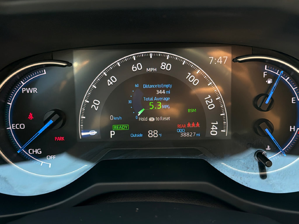 Used 2023 Toyota RAV4 XLE Premium AWD/4WD image 25
