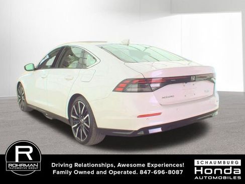 Used 2025 Honda Accord Touring image 3