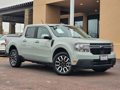 Used 2022 Ford Maverick Lariat w/ Lariat Luxury Package image 2