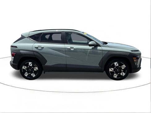 Certified 2024 Hyundai Kona SEL w/ Convenience Package FWD image 2