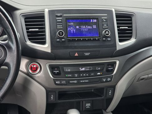 Used 2017 Honda Ridgeline RTL image 12