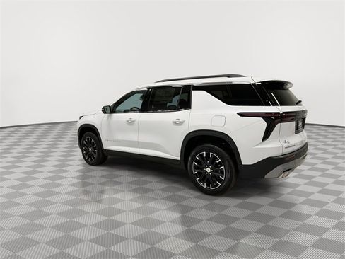 New 2026 Chevrolet Traverse LT w/ Sun and Wheel Package image 7