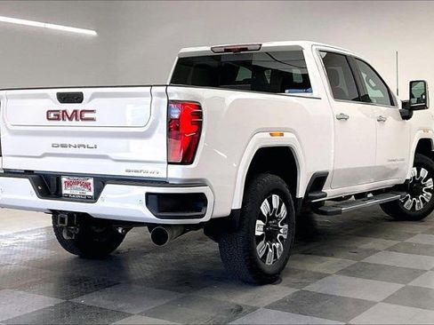 Used 2025 GMC Sierra 3500 Denali w/ Denali Reserve Package image 13