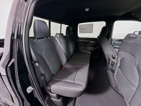 New 2026 RAM 1500 Express AWD/4WD image 26
