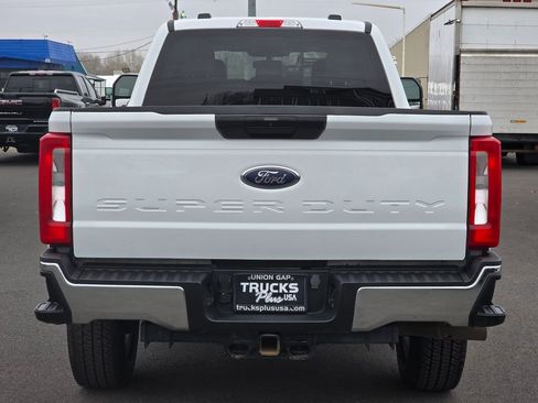 Used 2023 Ford F350 XLT image 4