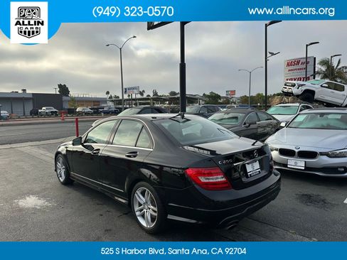 Used 2013 Mercedes-Benz C 250 Sedan image 4