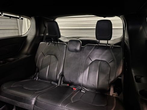 Used 2021 Chrysler Pacifica Touring-L w/ S Appearance Package FWD image 25