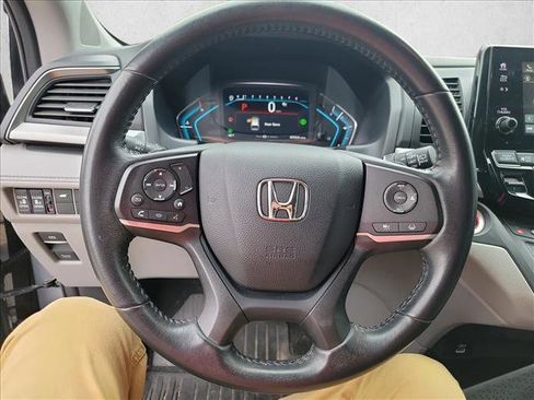 Used 2023 Honda Odyssey EX-L image 19