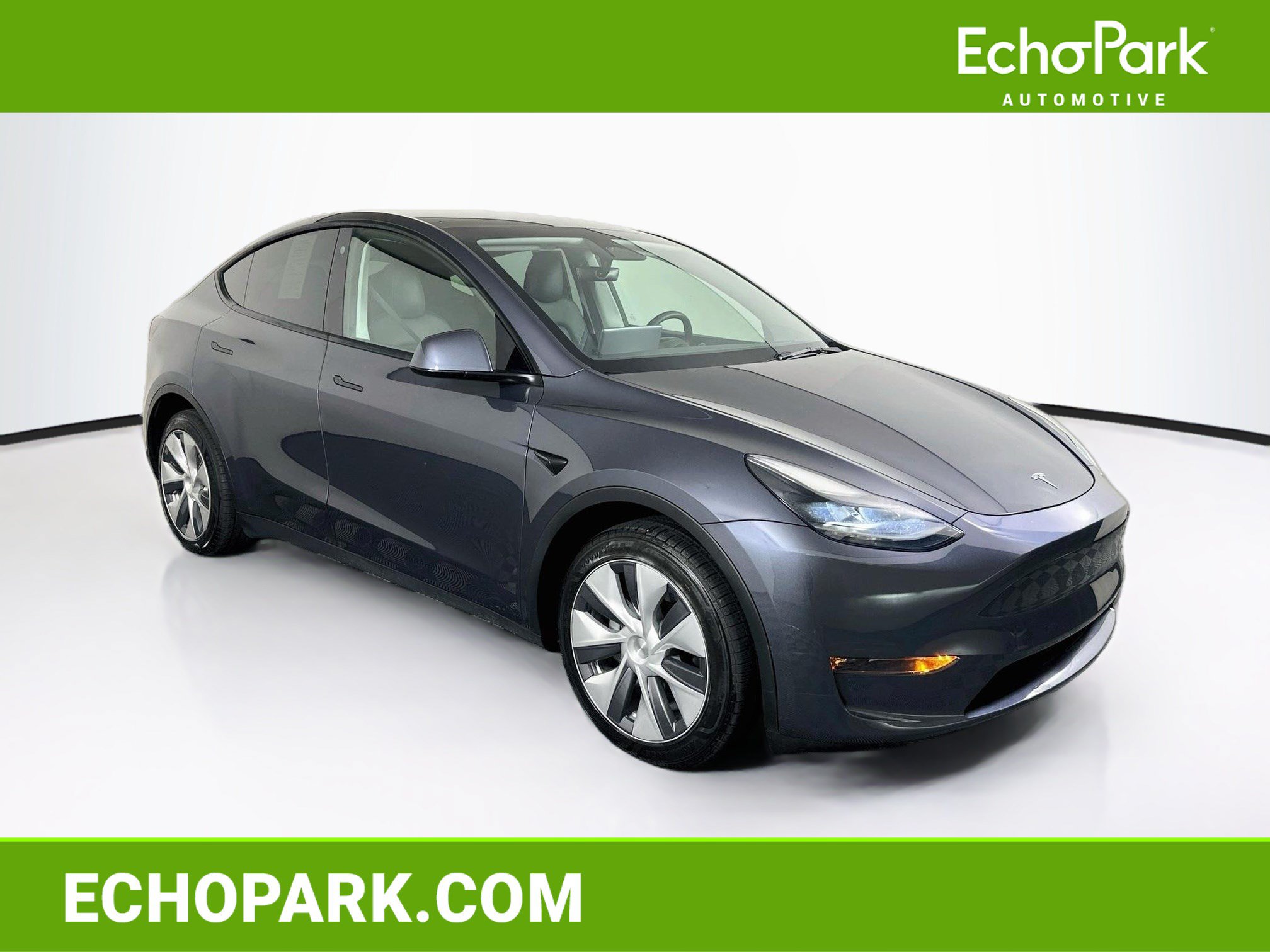 Used 2023 Tesla Model Y Long Range AWD/4WD image 1