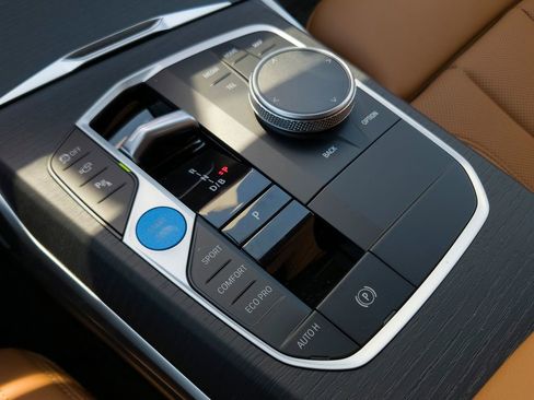 New 2026 BMW i4 eDrive40 w/ Premium Package RWD image 10