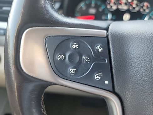 Used 2020 GMC Yukon XL Denali w/ Denali Premium Package image 28